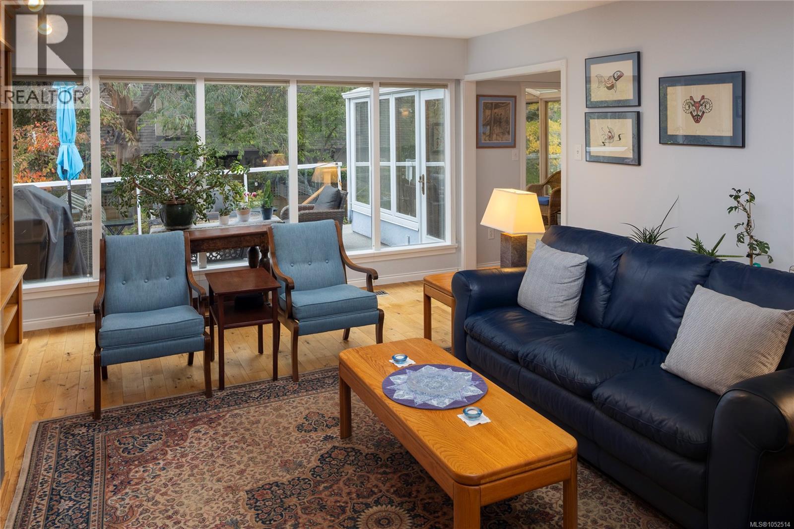  2464 Hazel Street, Oak Bay