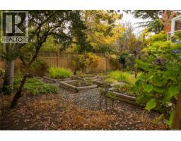 2464 Hazel St, Oak Bay, BC V8S2X5 Photo 46