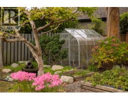 2464 Hazel St, Oak Bay, BC V8S2X5 Photo 50