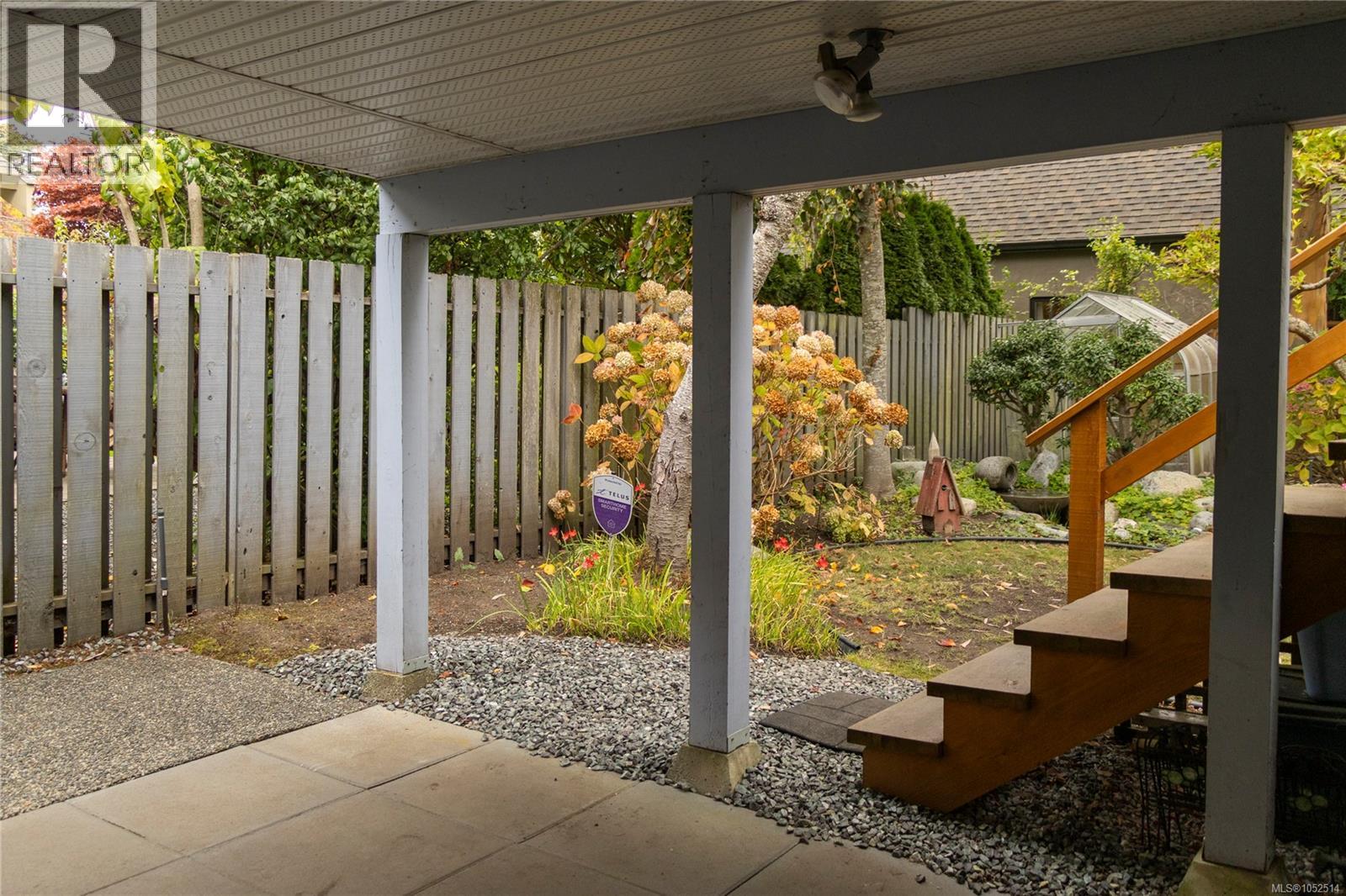  2464 Hazel Street, Oak Bay