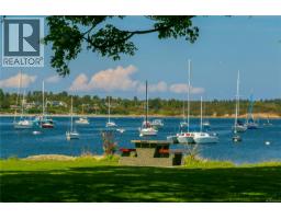 2464 Hazel St, Oak Bay, BC V8S2X5 Photo 63