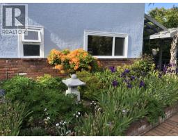 2464 Hazel St, Oak Bay, BC V8S2X5 Photo 62