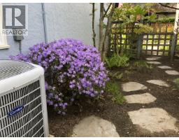 2464 Hazel St, Oak Bay, BC V8S2X5 Photo 58