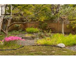 2464 Hazel St, Oak Bay, BC V8S2X5 Photo 49