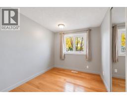 82 Baird Street, Red Deer, AB T4R1H4 Photo 14