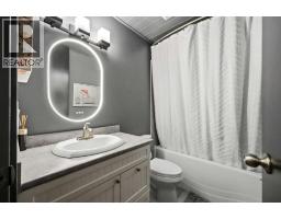 82 Baird Street, Red Deer, AB T4R1H4 Photo 13