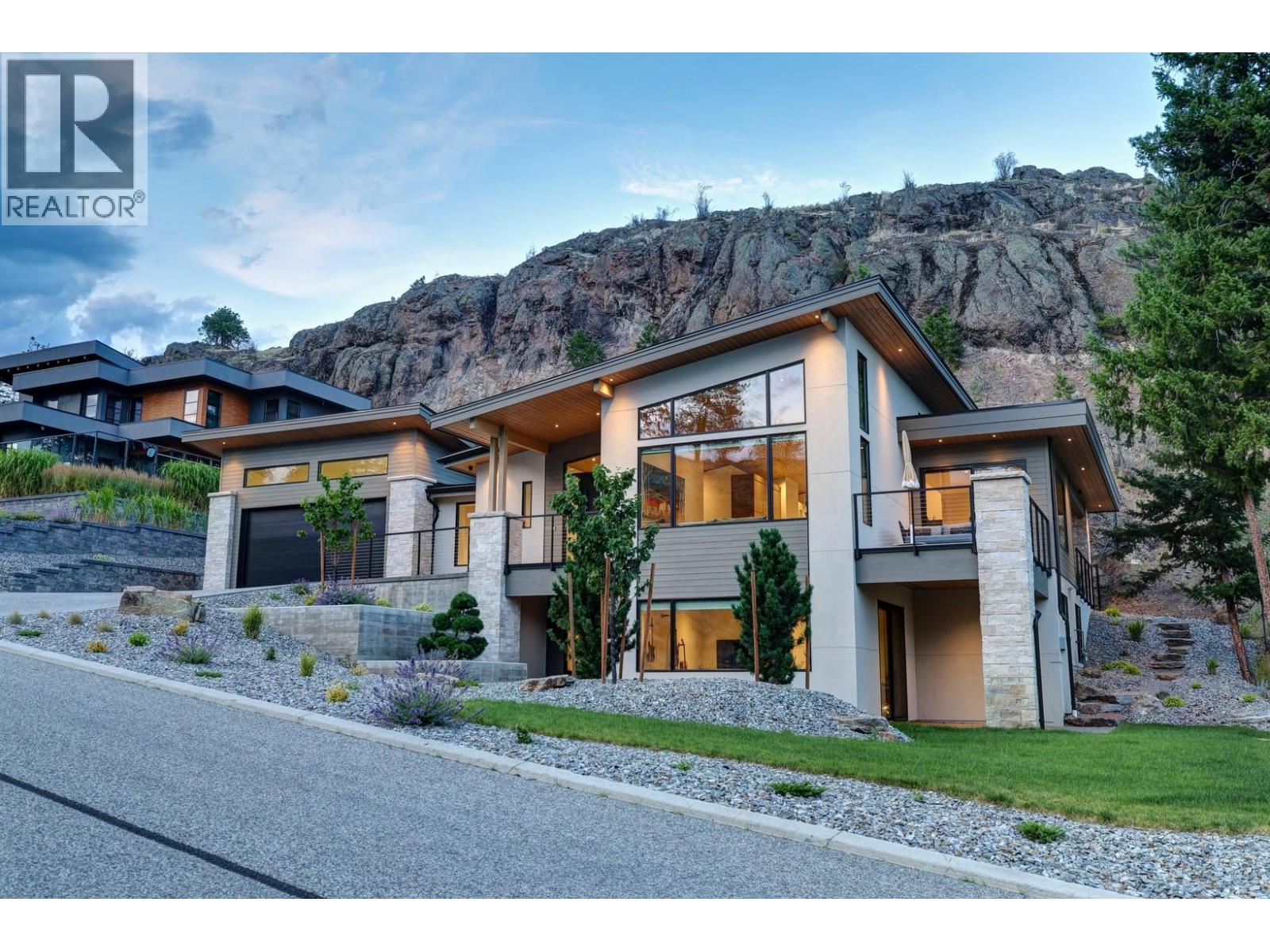 721 Pinehaven Court, Kelowna - Image 1