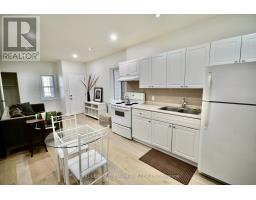 B - 312 Rustic Road, Toronto, ON M6L1W5 Photo 16