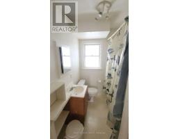 37 Deforest Road E, Toronto, ON M6S1J1 Photo 6