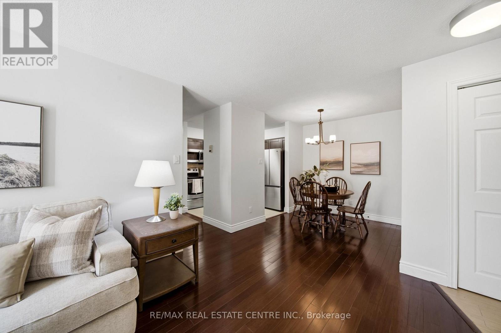 931- 1506 Pilgrims Way, Oakville, ON photo 12