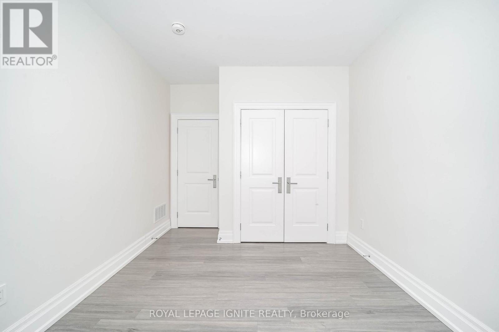 BSMT - 300 CORNELIUS PARKWAY E, Toronto (Downsview-Roding-CFB) — photo 8