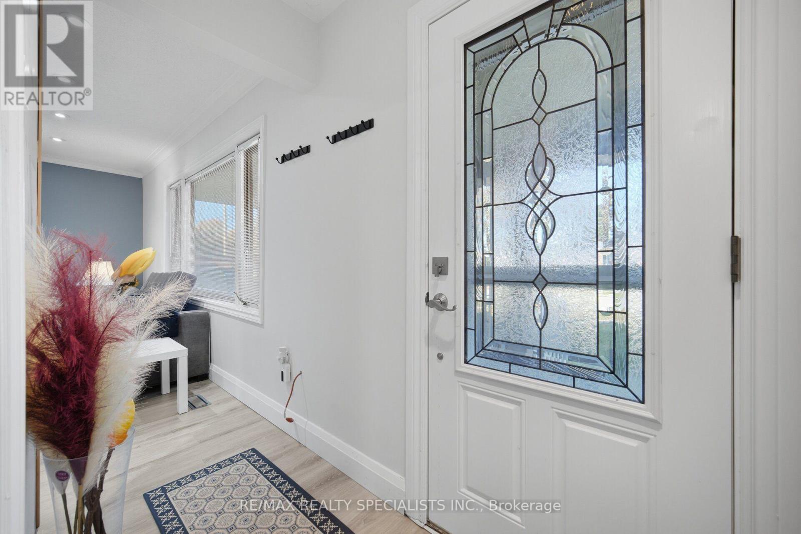 87 Woodward Avenue, Brampton, ON photo 5
