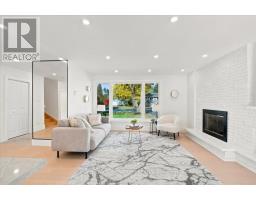 7 Parkside Drive, East Gwillimbury, ON L9N1G2 Photo 9