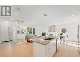 7 Parkside Drive, East Gwillimbury, ON L9N1G2 Photo 6