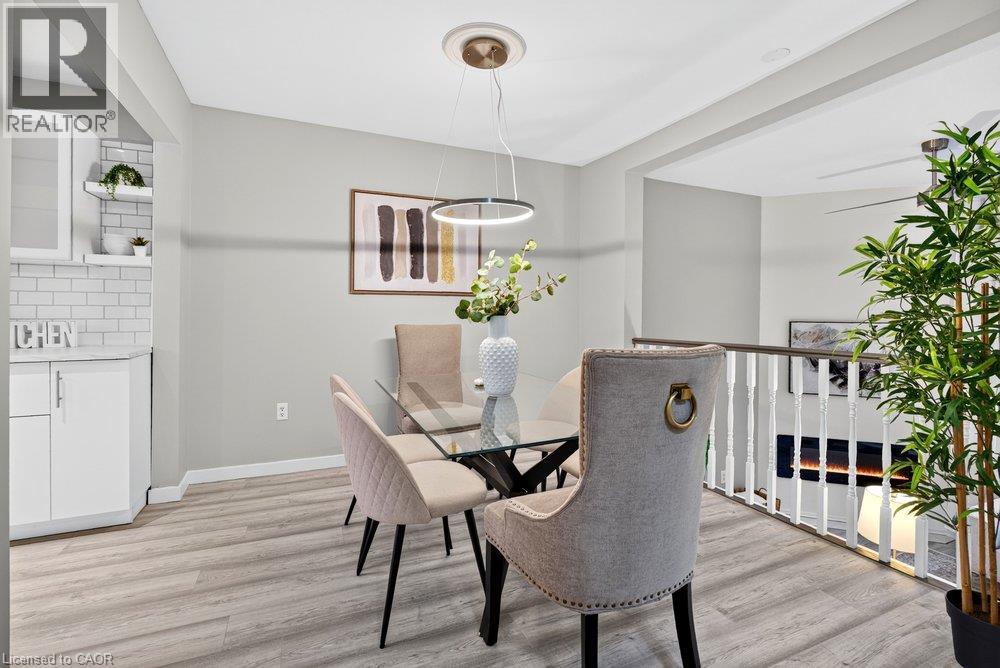21 ROSEDALE Court - 19