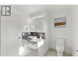 7 Parkside Drive, East Gwillimbury, ON L9N1G2 Photo 15