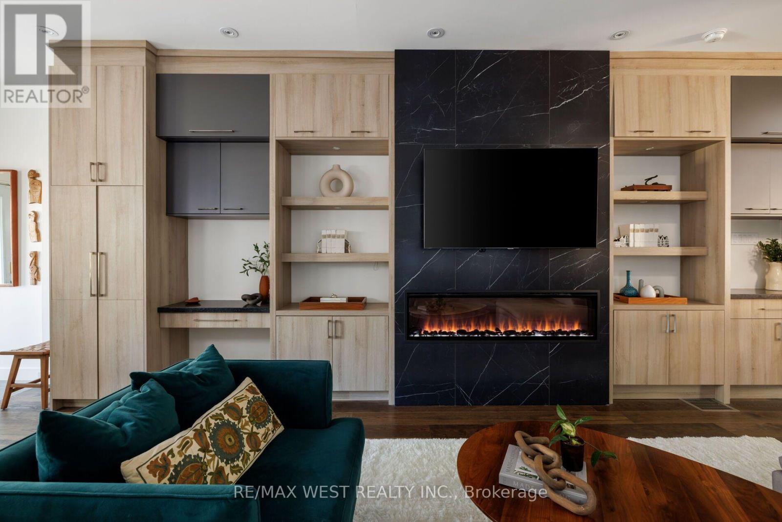 12 Strickland Avenue, Toronto, ON photo 7