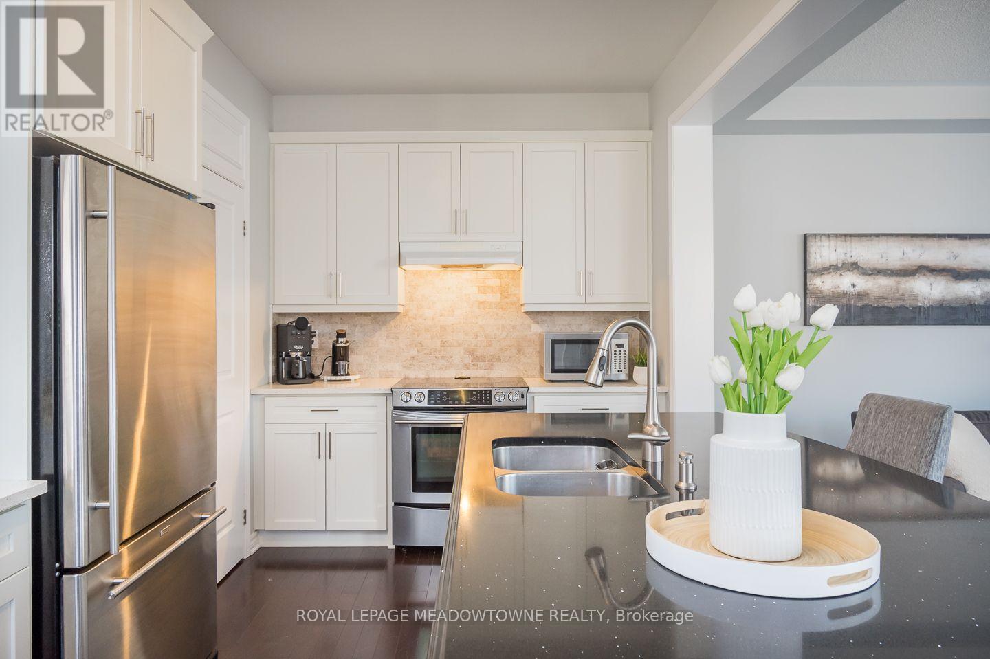442 Blinco Terrace, Milton, ON photo 11