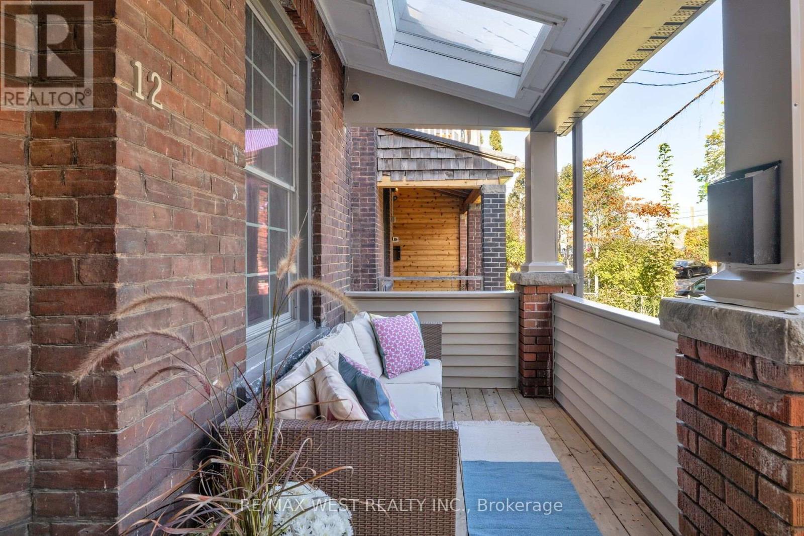 12 Strickland Avenue, Toronto, ON photo 3