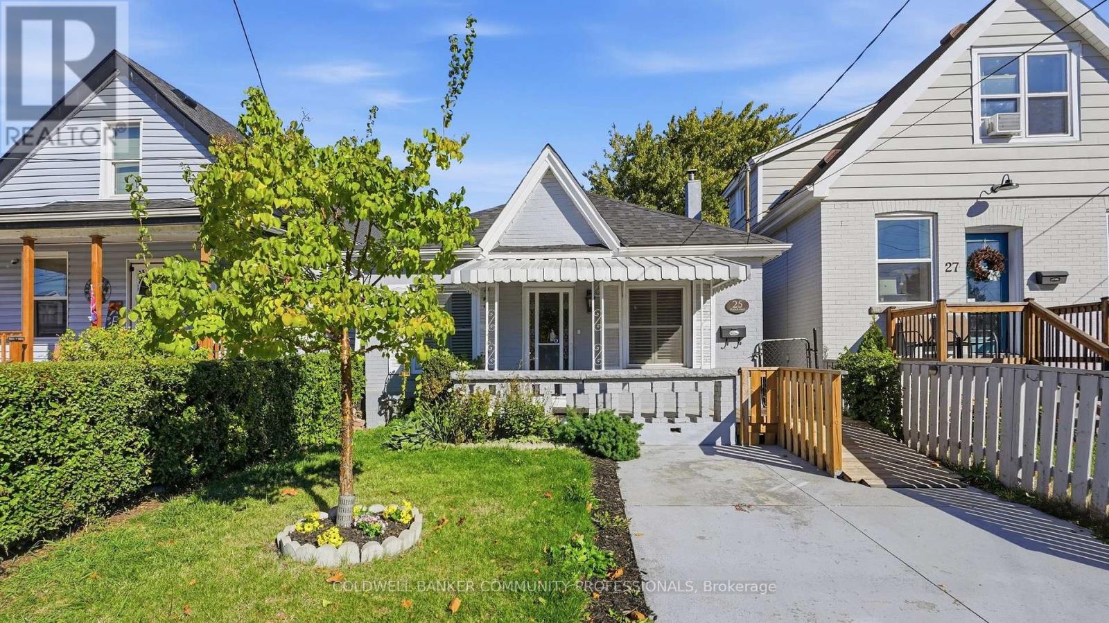 25 Hope Avenue, Hamilton, ON photo 1