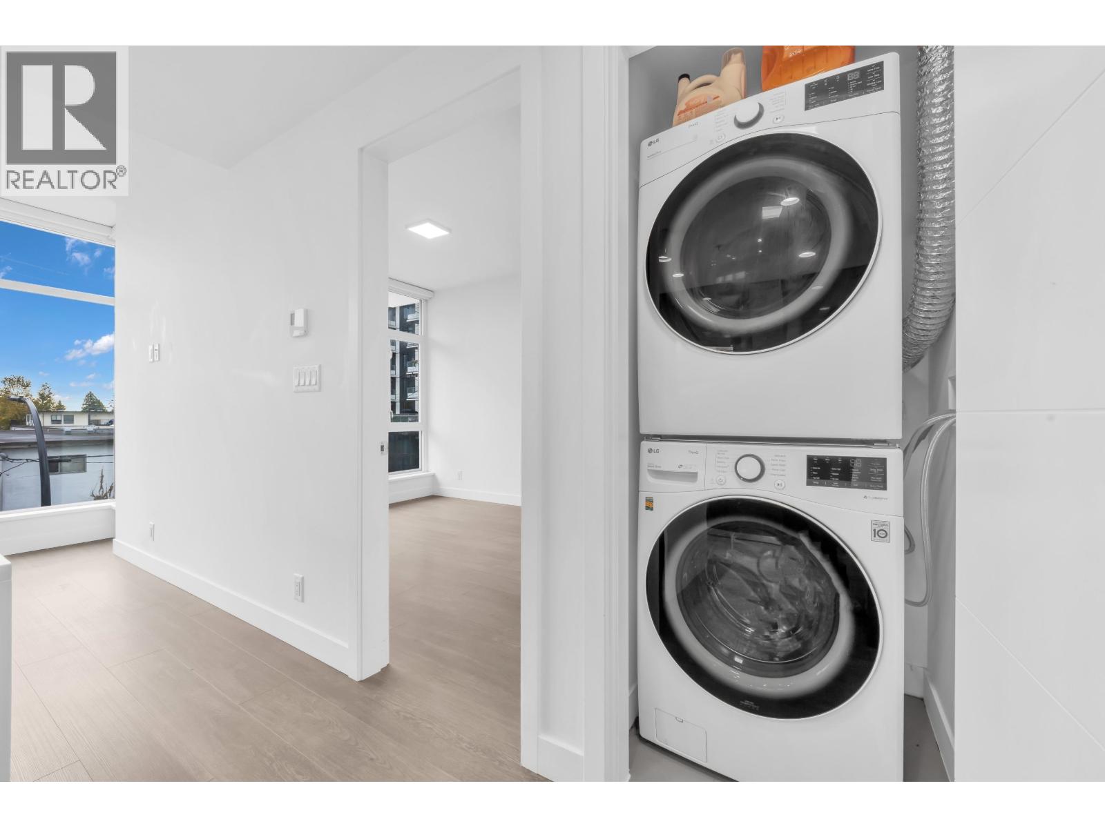 305 6511 SUSSEX AVENUE, Burnaby - Image 1