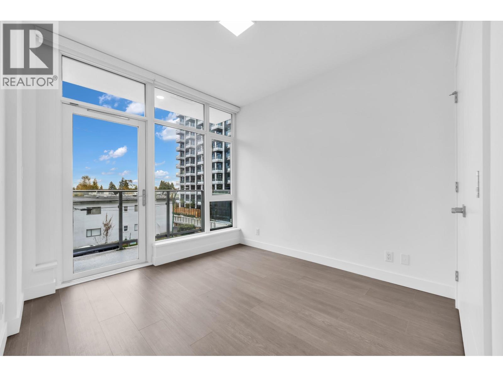 305 6511 SUSSEX AVENUE, Burnaby - Image 1
