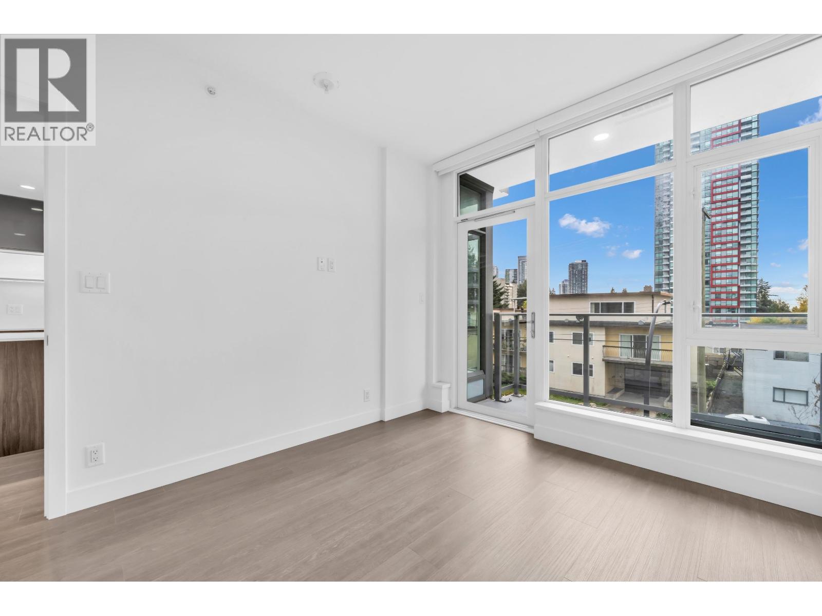 305 6511 SUSSEX AVENUE, Burnaby - Image 1