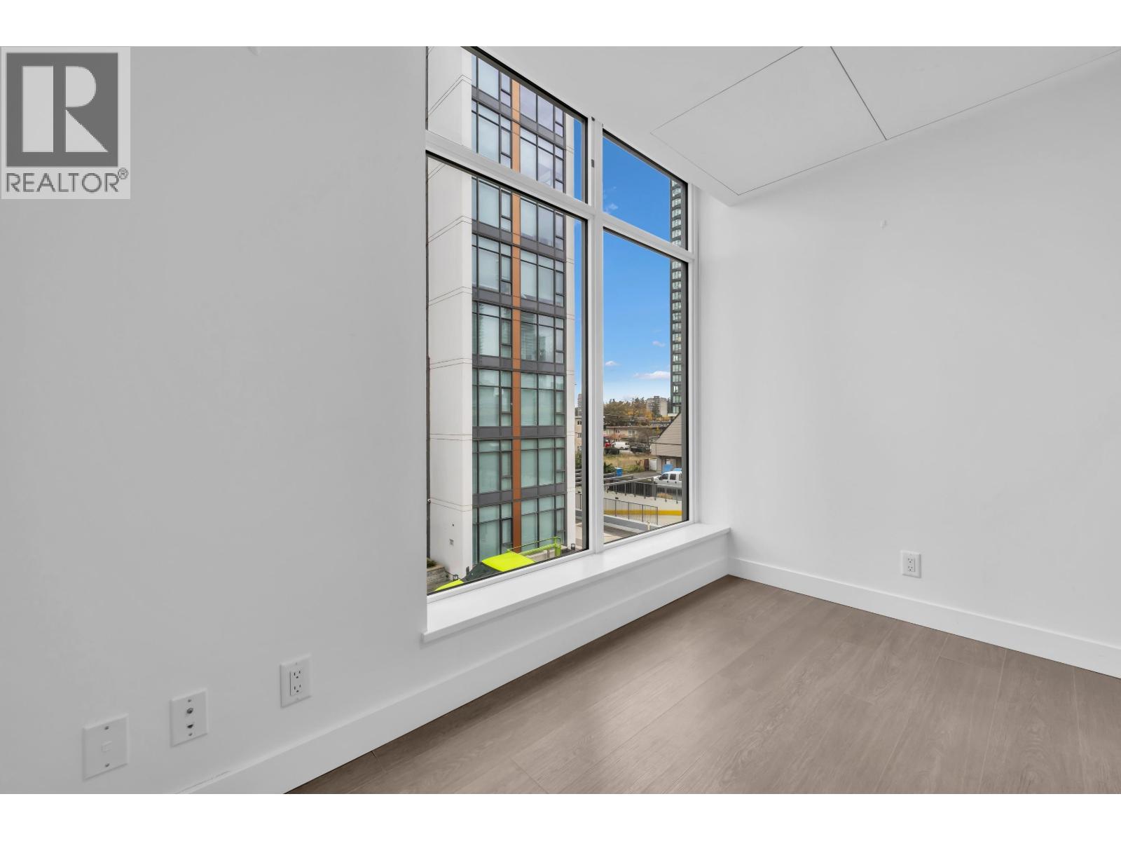 305 6511 SUSSEX AVENUE, Burnaby - Image 1