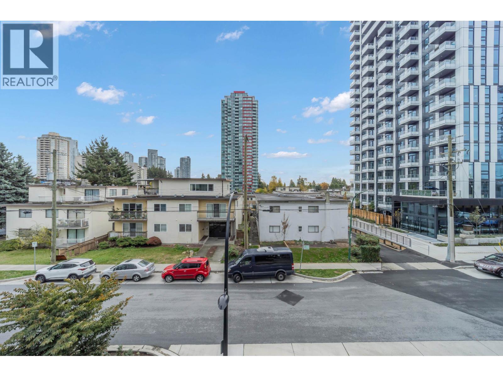 305 6511 SUSSEX AVENUE, Burnaby - Image 1