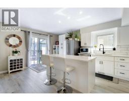4pc Bathroom - 151 Citadel Close Nw, Calgary, AB T3G4A6 Photo 10