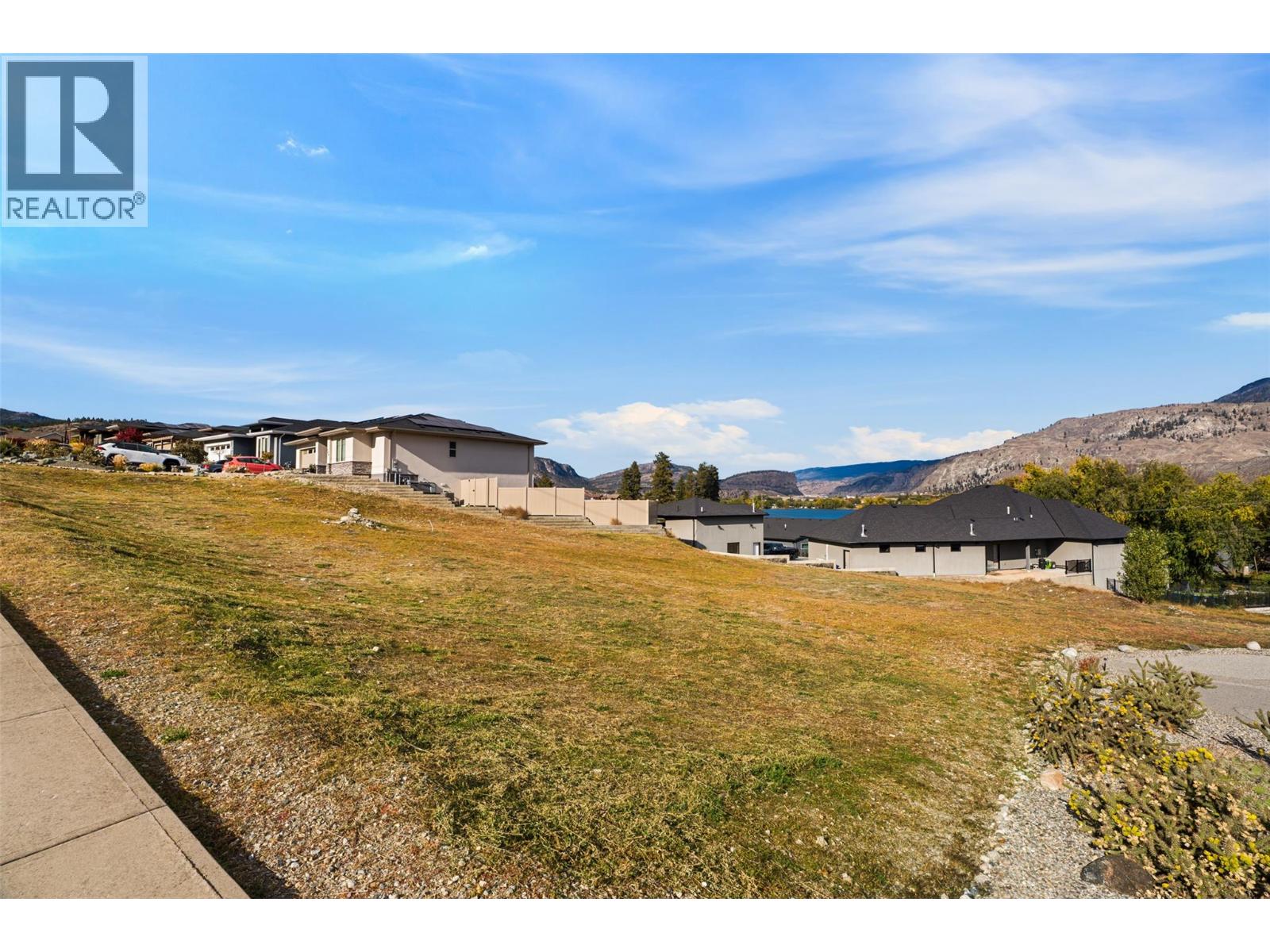 502 Merlot Avenue, Oliver