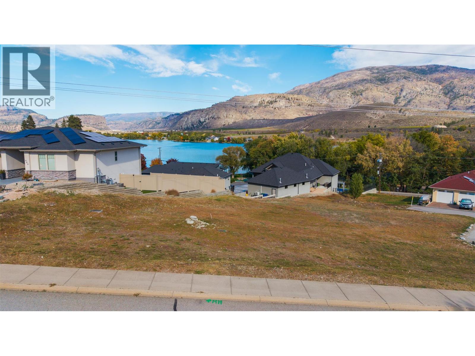 502 Merlot Avenue, Oliver