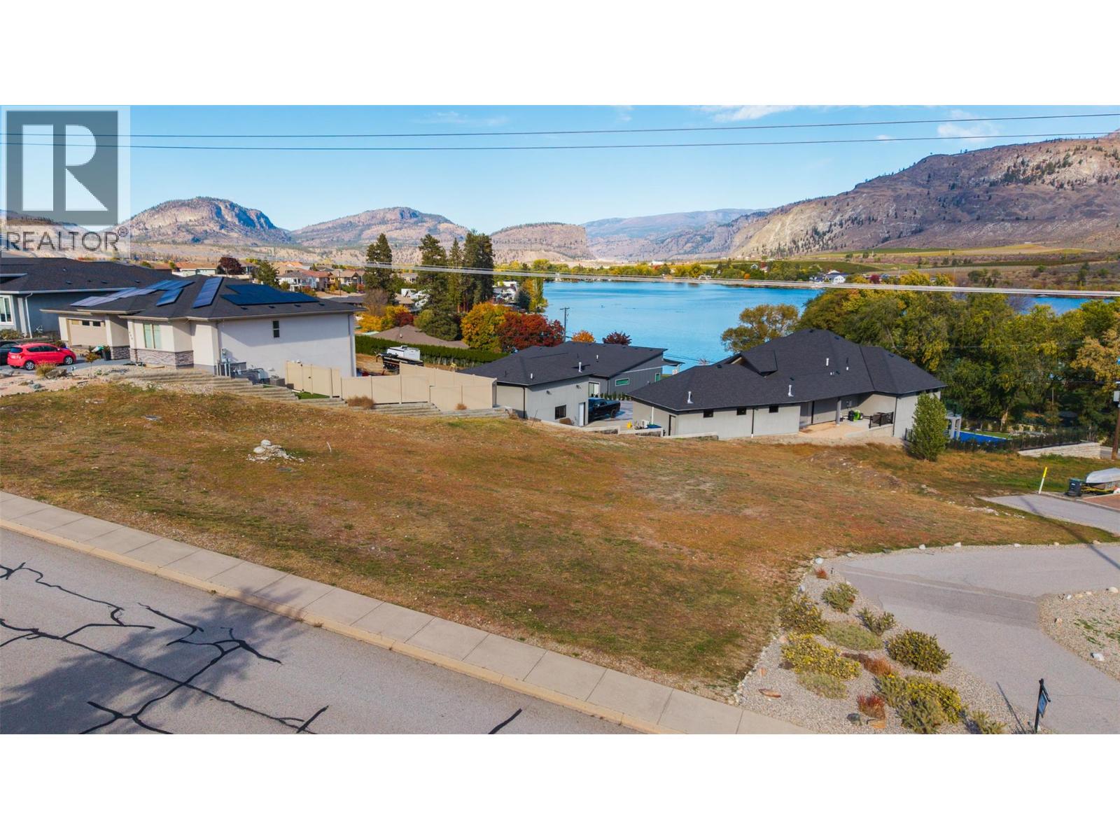 502 Merlot Avenue, Oliver