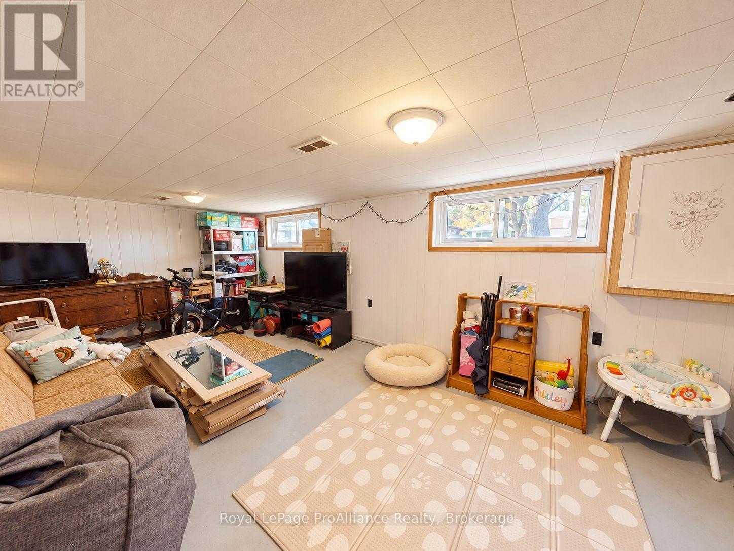 21 Lambert Drive, Belleville, ON photo 22