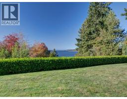 5229 Yacht Road, Sechelt, BC V7Z0C1 Photo 33