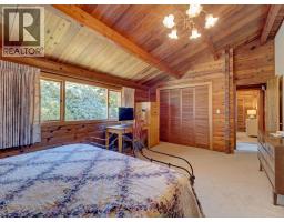 5229 Yacht Road, Sechelt, BC V7Z0C1 Photo 21