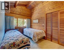 5229 Yacht Road, Sechelt, BC V7Z0C1 Photo 23
