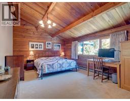 5229 Yacht Road, Sechelt, BC V7Z0C1 Photo 20