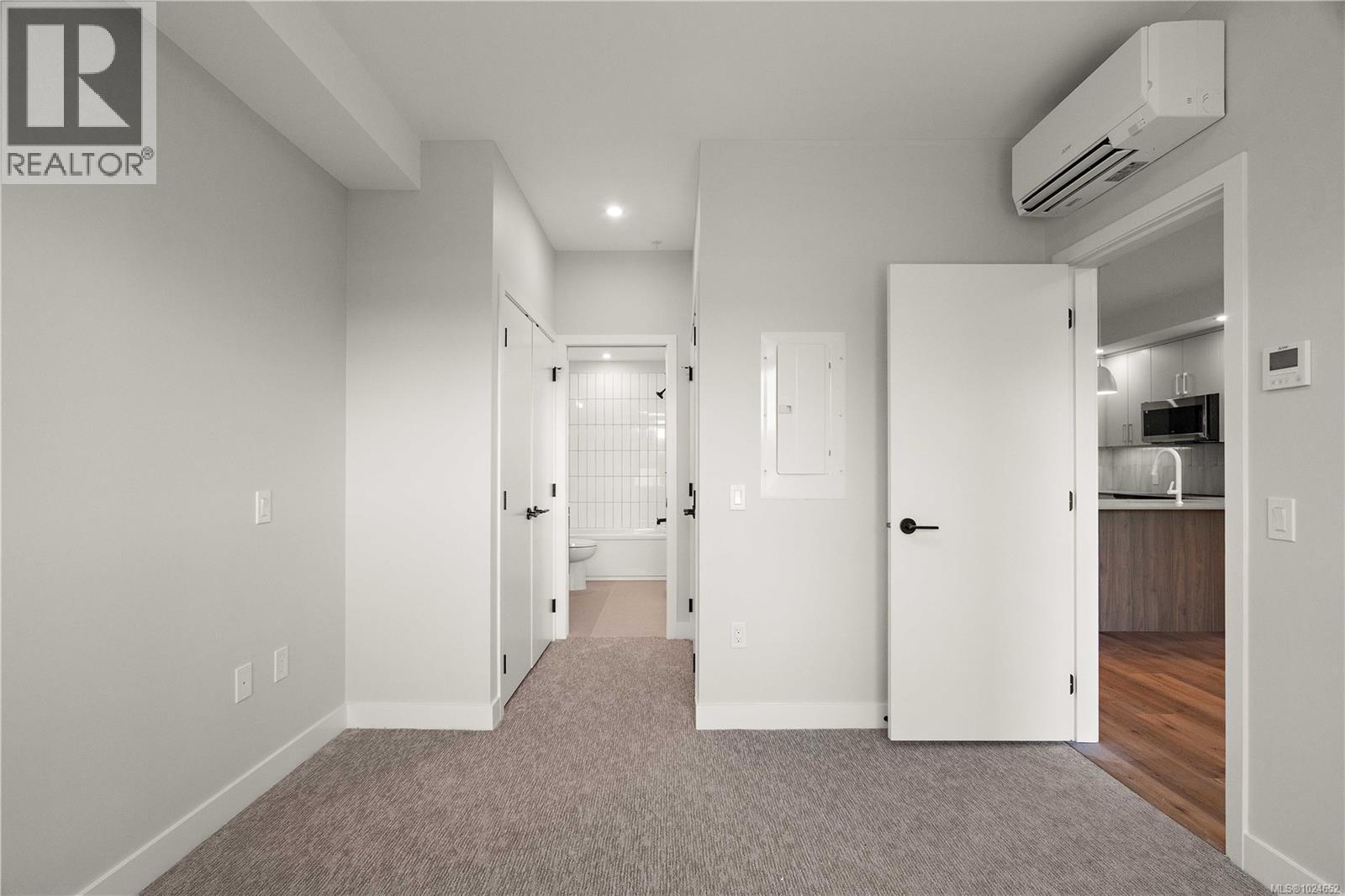 212 2881 Leigh Rd, Langford - Image 1