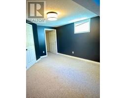 25 Falconridge Court, St  Thomas, ON N5R6J2 Photo 24