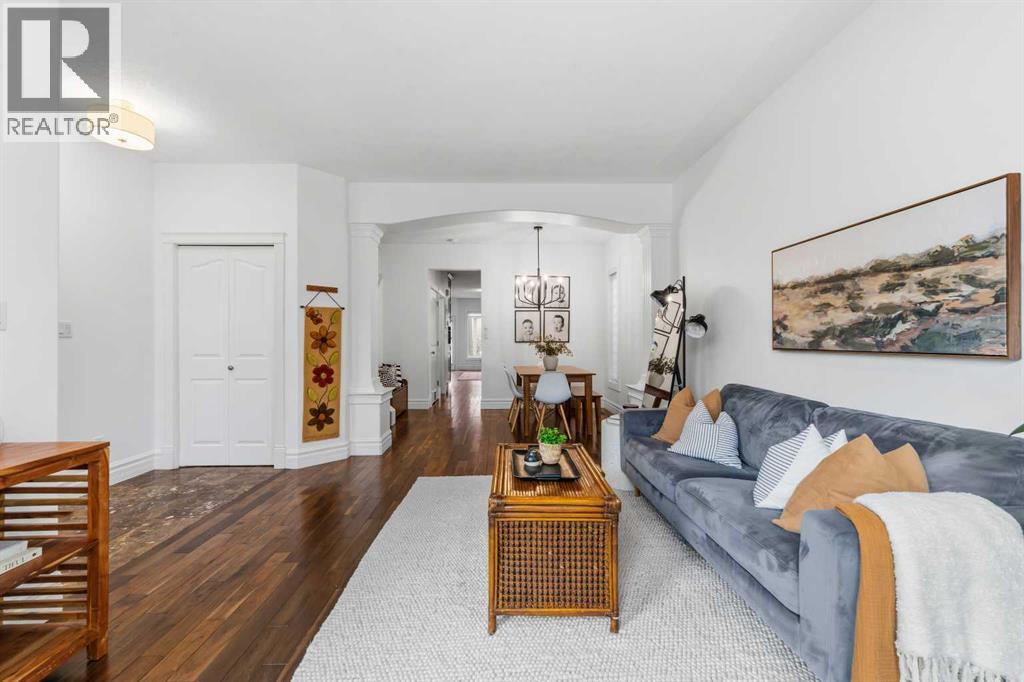 2422 3 Avenue NW photo 4