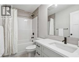 18 Willow Green Link, Cochrane, AB T4C2S8 Photo 27