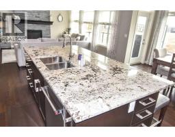 Bonus Room - 32 Evansborough Hill Nw, Calgary, AB T3P0M8 Photo 9