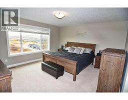 4pc Bathroom - 32 Evansborough Hill Nw, Calgary, AB T3P0M8 Photo 16