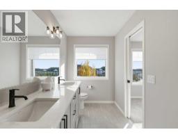 18 Willow Green Link, Cochrane, AB T4C2S8 Photo 20