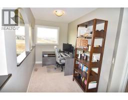 5pc Bathroom - 32 Evansborough Hill Nw, Calgary, AB T3P0M8 Photo 15