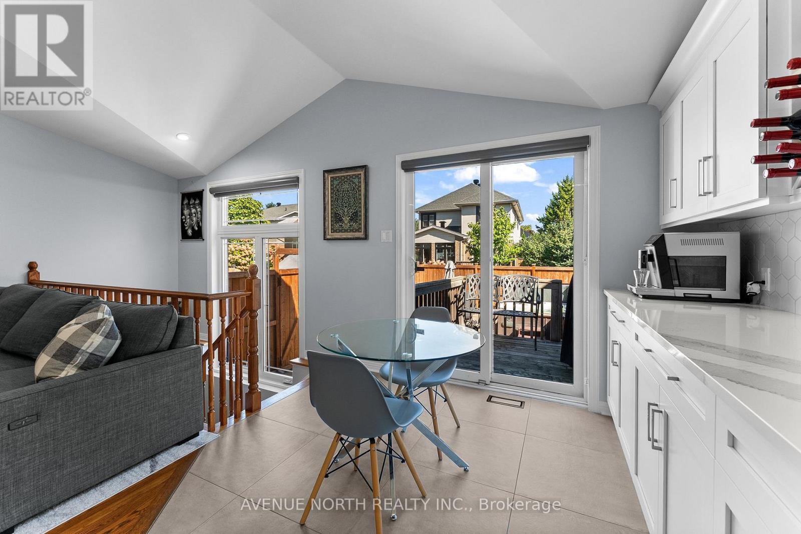 3 Bed, 3 Bath Townhouse for Sale in Ottawa – 541 WILD SHORE CRESCENT, Ottawa – MLS# X14112000 - Image 12