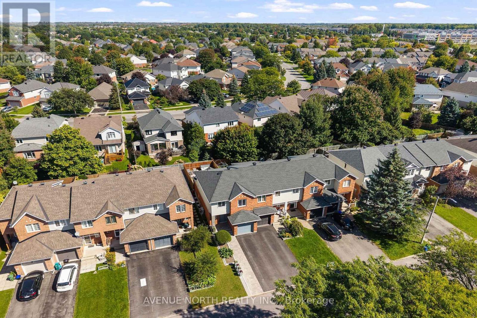 3 Bed, 3 Bath Townhouse for Sale in Ottawa – 541 WILD SHORE CRESCENT, Ottawa – MLS# X14112000 - Image 38