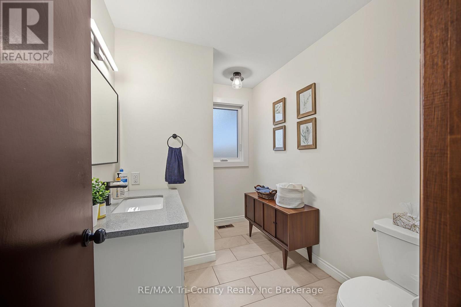 75 PARKWOOD DRIVE - 16
