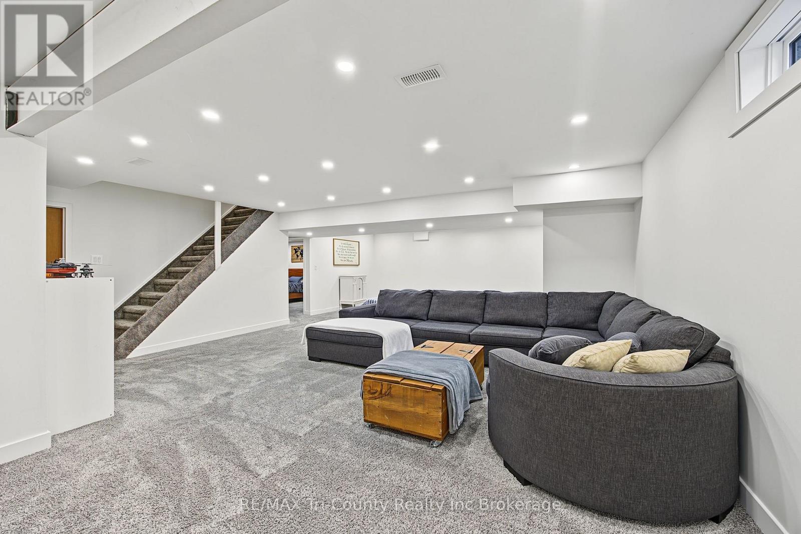 75 PARKWOOD DRIVE - 24